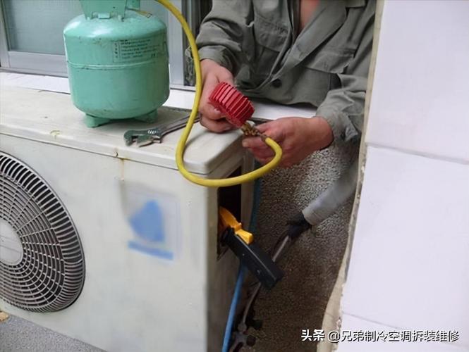 一招解决空调制冷效果差：空调加氟，夏日清凉不再难 家庭维修