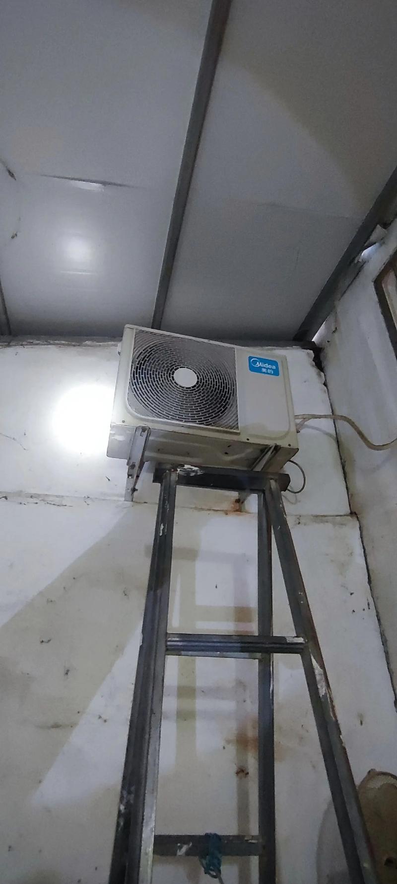 冷空气中的人文关怀_空调维修背后的感人故事 家庭维修