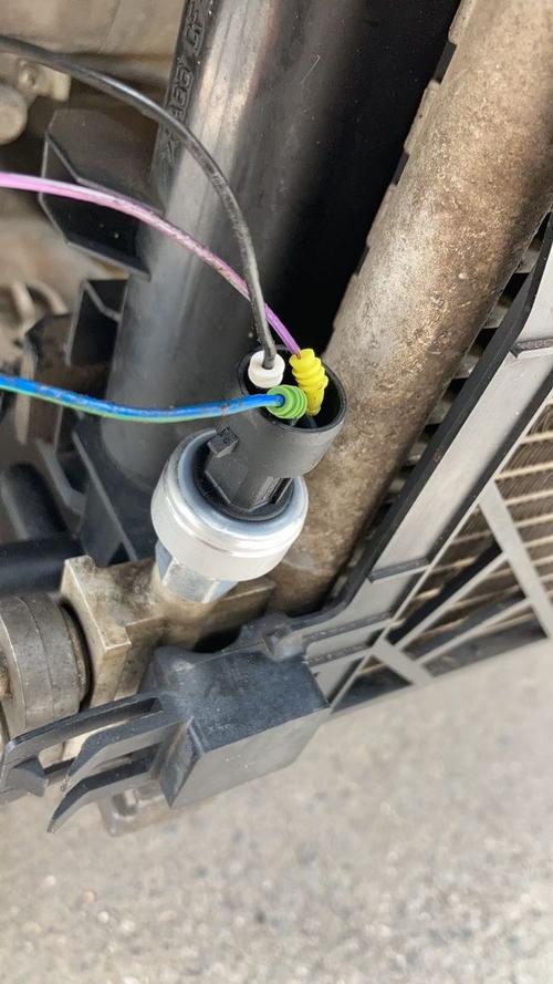 君越空调维修必看攻略：轻松解决空调问题，告别炎热夏季 家庭维修