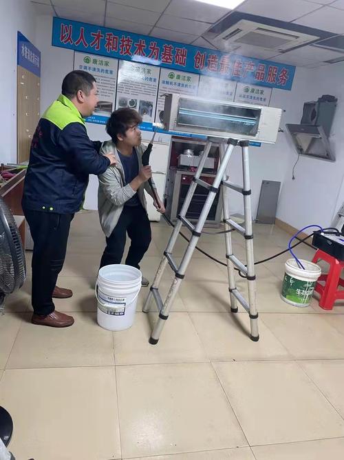 告别炎热，一文教你如何轻松维修淡水空调！ 家庭维修