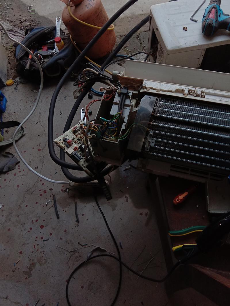 空调维修主板故障不用怕，轻松排查解决指南 家庭维修