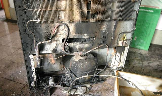 空调维修那些事：介绍维修过程中的烫伤隐患 家庭维修