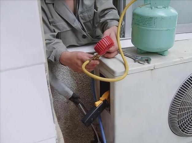制冷专家，冬日暖阳_空调维修工的职责与未来 家庭维修