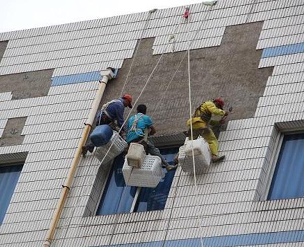 外墙空调板的维修：品质生活的重要保障 家庭维修