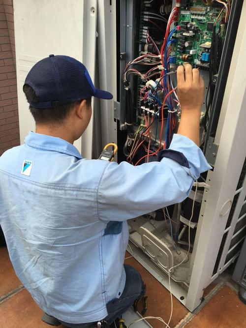 家电维修新篇章：空调的智慧护理 家庭维修