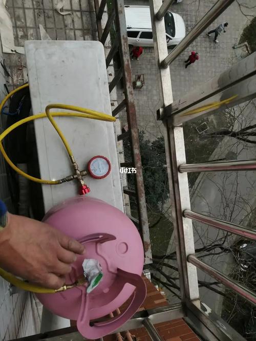 空调加氟_夏季清凉守护者的必要维护 家庭维修