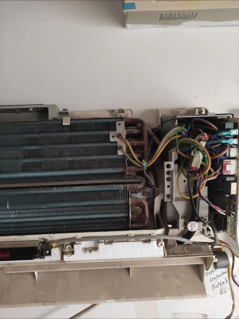 空调板维修：技术革新下的守护者 家庭维修