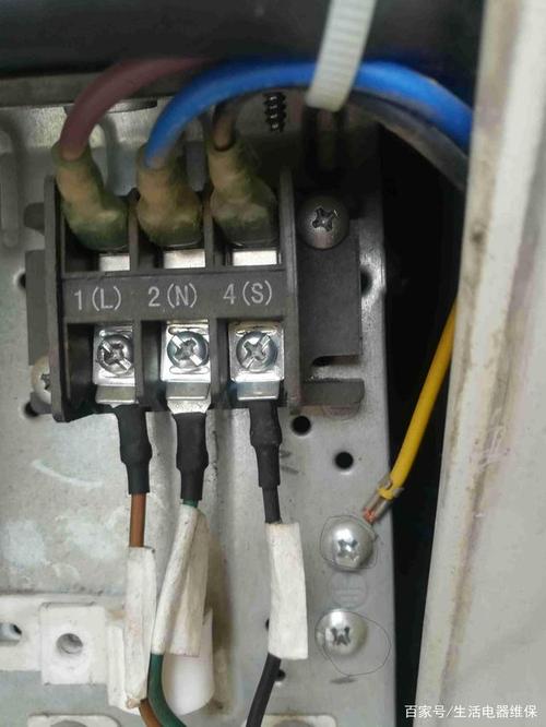 空调线路维修：保障夏日清凉的“生命线” 家庭维修