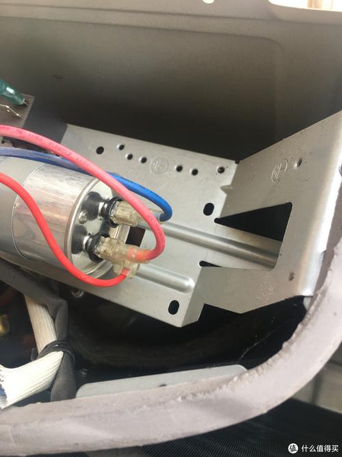 空调维修中的电容：守护凉爽的“心脏” 家庭维修