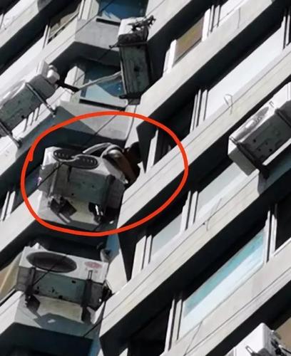 空调维修中的高坠风险：警惕潜在的危险，共筑安全防线 家庭维修