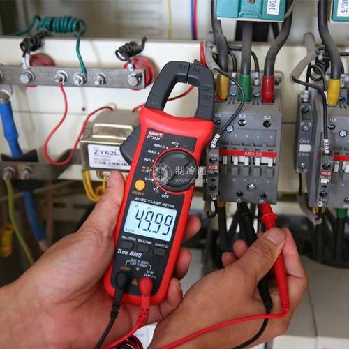 钳形表在空调维修中的应用与方法介绍 家庭维修