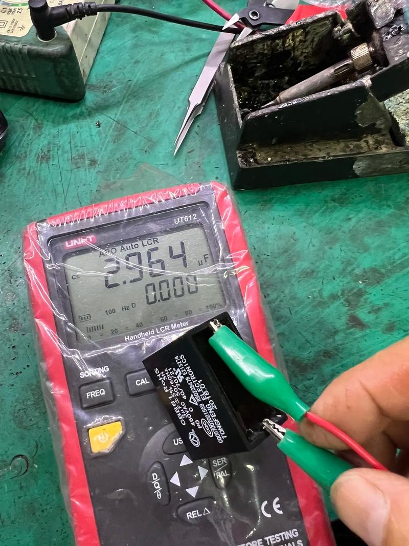 电容维修：空调“健康”之门的守护者 家庭维修