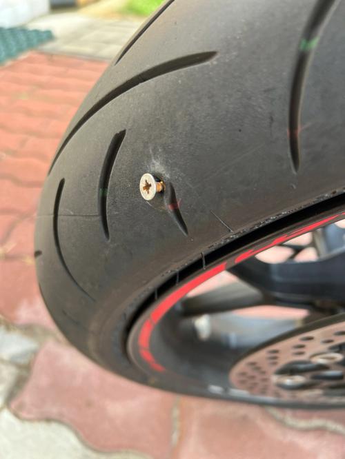 空调维修螺丝钉:小小螺丝钉,承载着空调生命的延续 家庭维修 空调维修螺丝钉:小小螺丝钉,承载着空调生命的延续 家庭维修